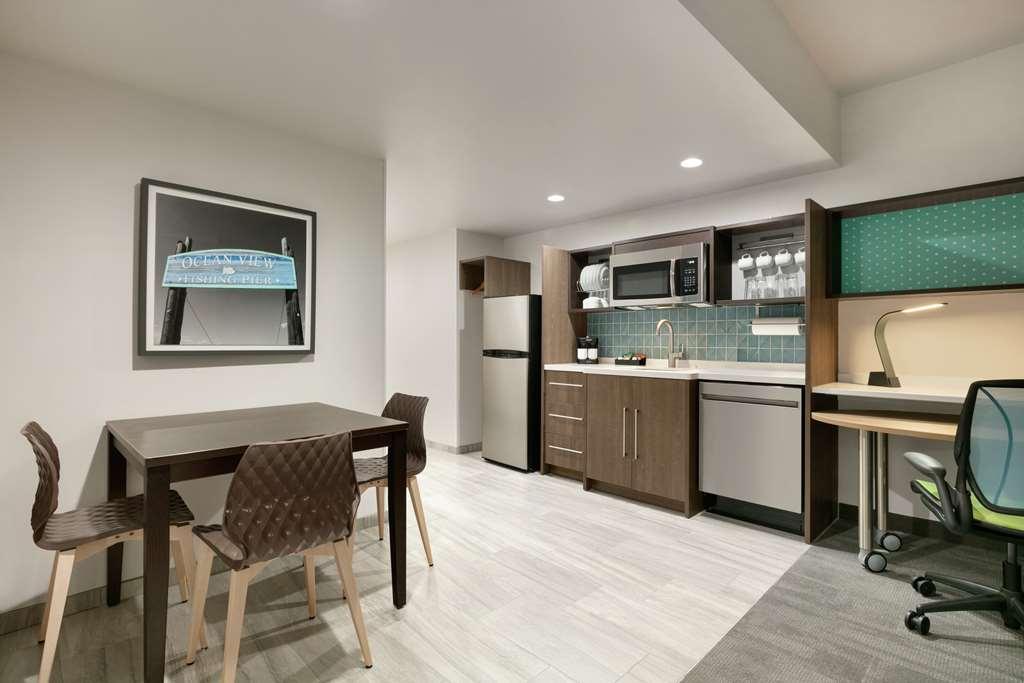 Home2 Suites By Hilton Norfolk Airport Room photo