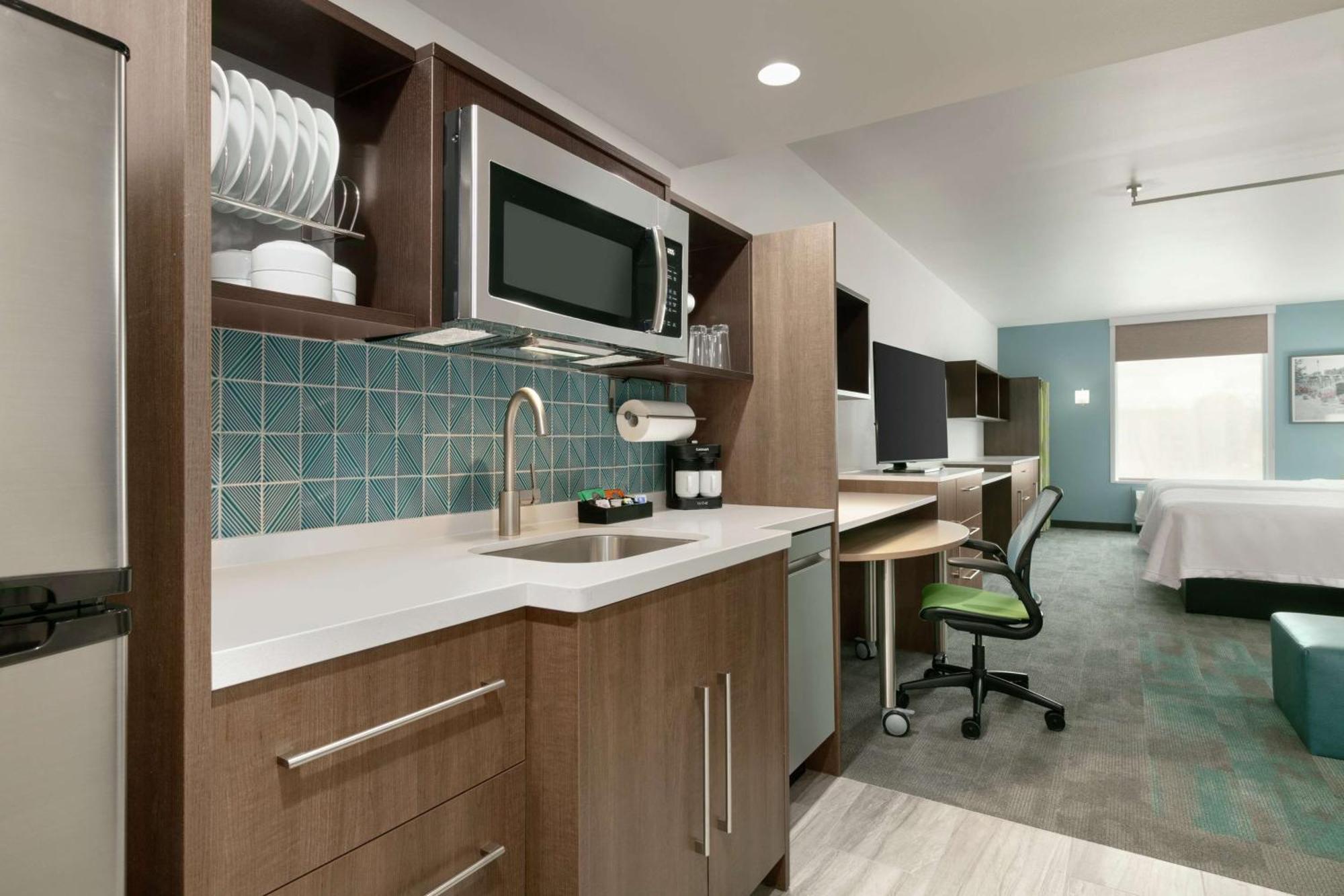 Home2 Suites By Hilton Norfolk Airport Exterior photo