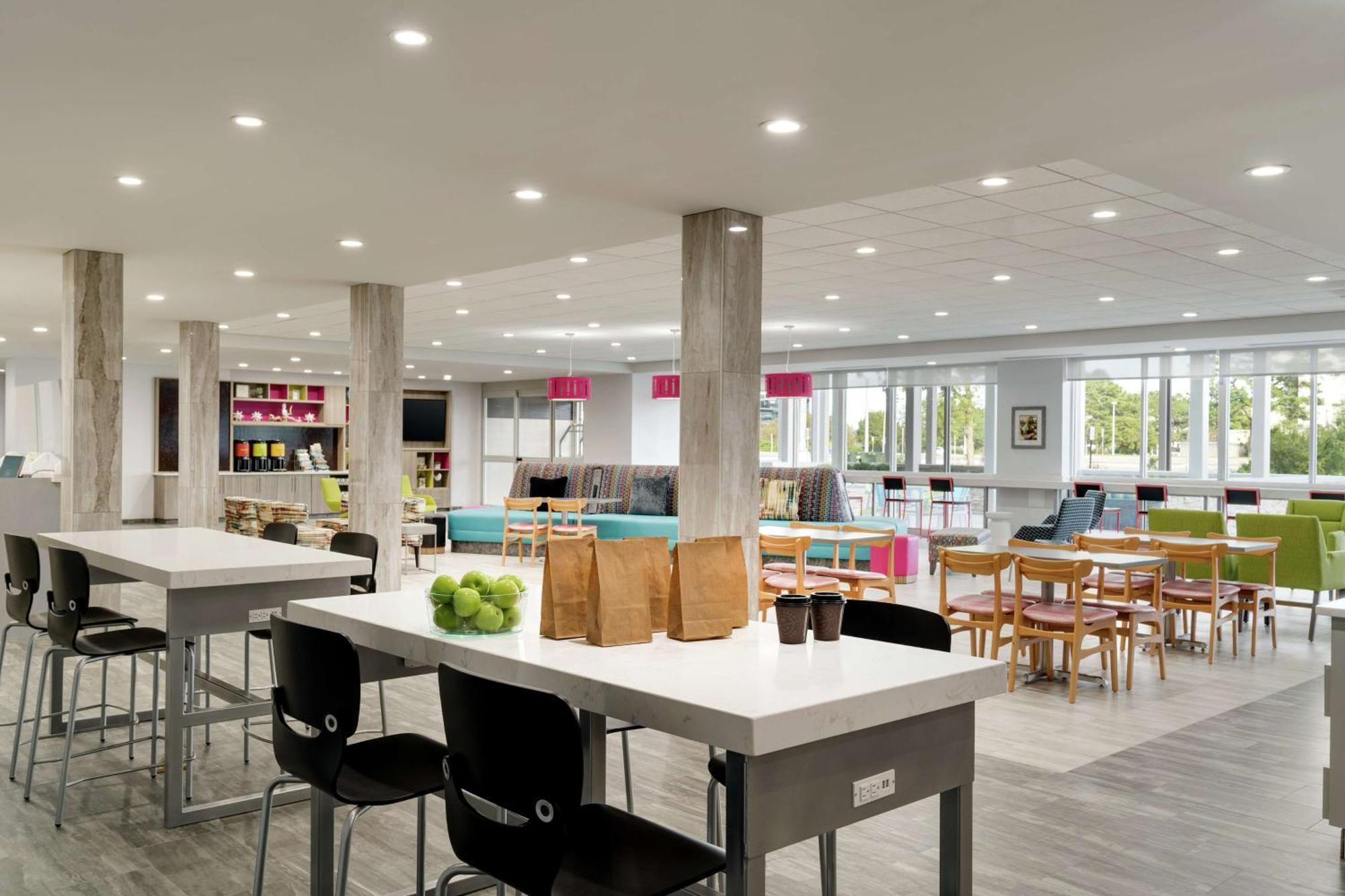 Home2 Suites By Hilton Norfolk Airport Exterior photo